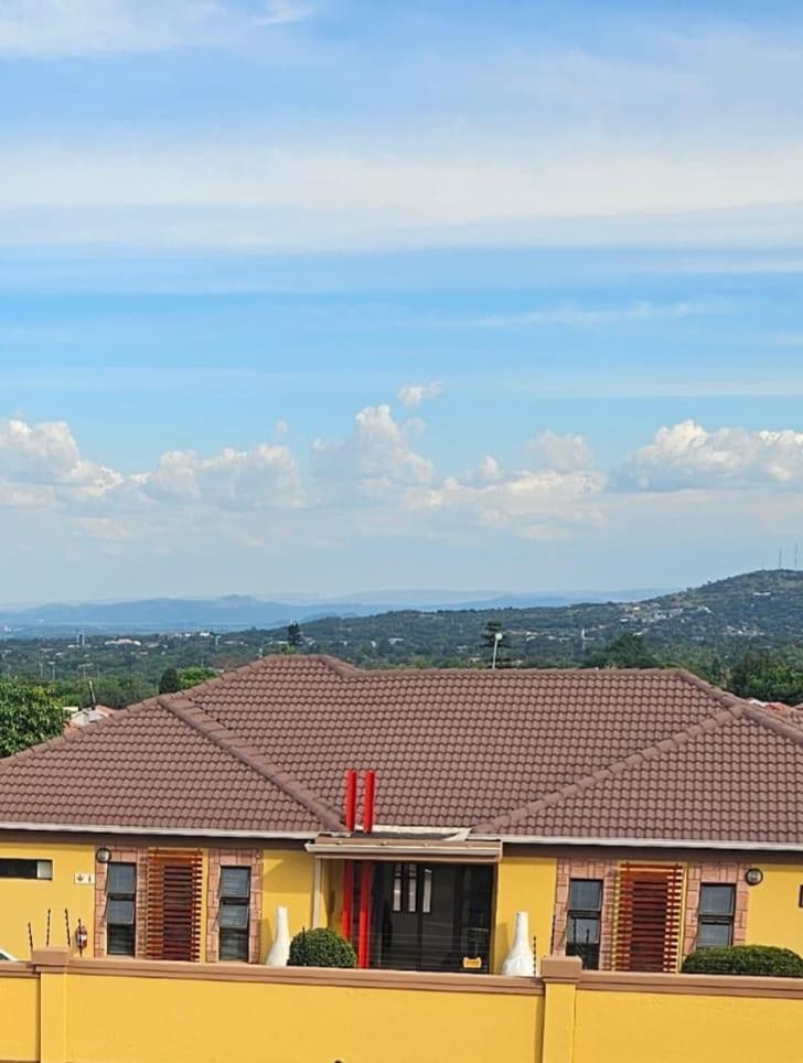 Divine Guest Lodge Rustenburg Luaran gambar