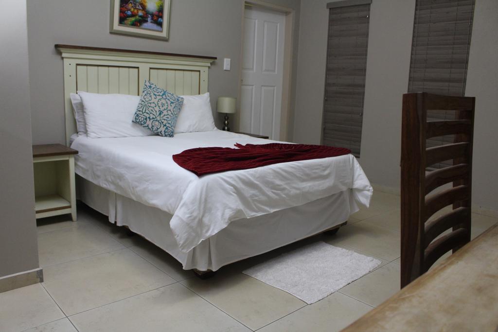 Divine Guest Lodge Rustenburg Luaran gambar