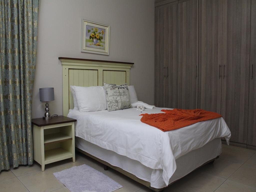 Divine Guest Lodge Rustenburg Luaran gambar